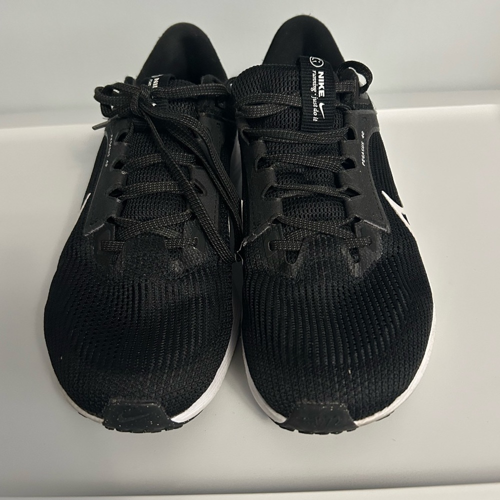 Nike Pegasus 40 Running Shoes - Black with White Swoosh